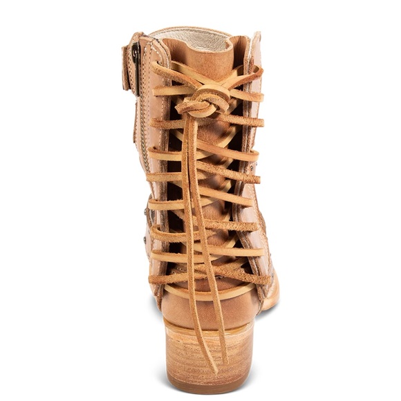 Freebird GHOST leather tan sandal size 9 NEW IN BOX - Picture 12 of 15